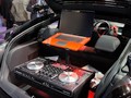 ���ĺ�ɫ�ƹ� �ִ����ܱ��ƶ�DJ������